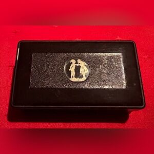 Vintage Elegant Accessory Box